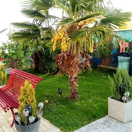 Comme Un Eden Lejlighed